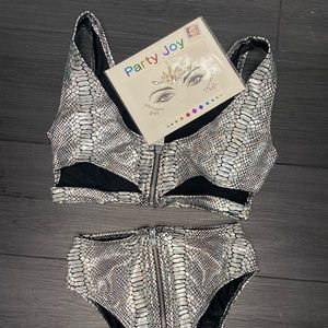 Iheartraves Electric Snake Outfit